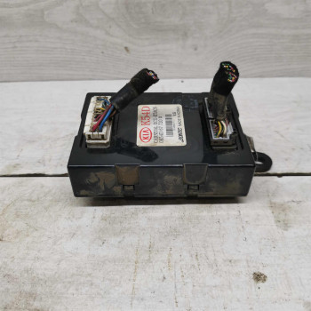 Блок комфорта Kia Carnival I рестайлинг Блок комфорта Kia Carnival I рестайлинг