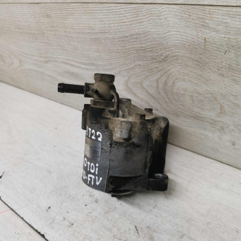 Насос вакуумный Toyota Avensis t220