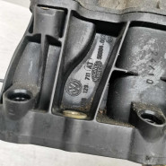 Коллектор впускной Volkswagen Golf 4, Skoda Octavia I (A4), Volkswagen Bora, Audi A3 8L Коллектор впускной Volkswagen Golf 4, Skoda Octavia I (A4), Volkswagen Bora, Audi A3 8L