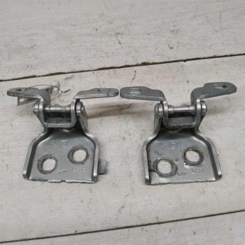 Петля двери задняя Renault logan I, lada largus, Renault dacia Петля двери задняя Renault logan I, lada largus, Renault dacia