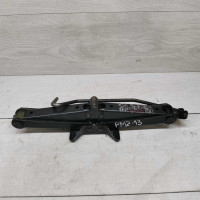 Домкрат Renault Megane II Домкрат Renault Megane II