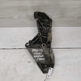 Кронштейн генератора Renault Megane II