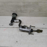 Цилиндр сцепления главный Toyota Avensis t220 Цилиндр сцепления главный Toyota Avensis t220