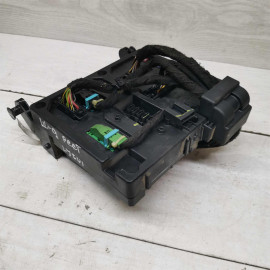 Блок предохранителей Volkswagen Sharan