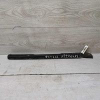 Кронштейн правый крепление заднего бампера направляющая Volkswagen Passat B4 Кронштейн правый крепление заднего бампера направляющая Volkswagen Passat B4