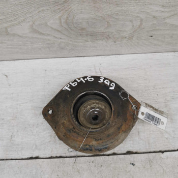 Чашка опорная заднего амортизатора Volkswagen Passat B4 