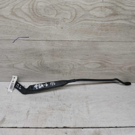 Поводок стеклоочистителя передний левый Volkswagen Passat B4 