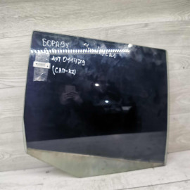 Стекло двери заднее правое Volkswagen Bora