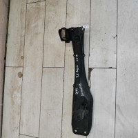 Балка передняя подрамник продольная Toyota Avensis Verso I