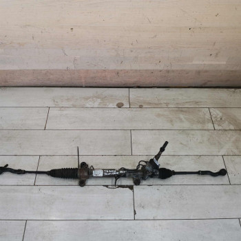 Рулевая рейка Toyota Avensis Verso I тянет масло