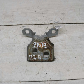 Петля двери передняя левая верхняя Renault logan I, lada largus, Renault dacia Петля двери передняя левая верхняя Renault logan I, lada largus, Renault dacia