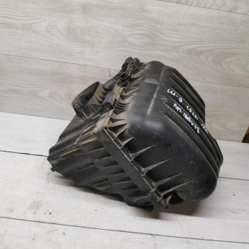 Корпус воздушного фильтра Volkswagen Sharan рестайлинг