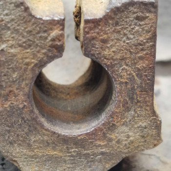 Кулак передний поворотный правый Renault scenic 2, Renault Megane II рестайлинг