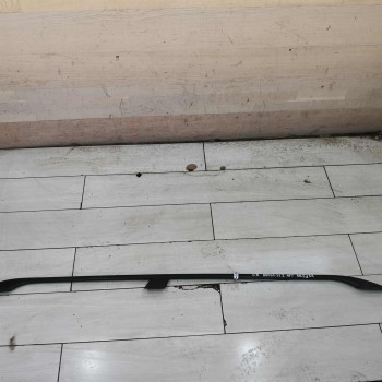 Рейлинг крыши правый Kia Carnival I рестайлинг