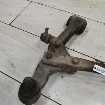 Рычаг передней подвески правый Kia Carnival I рестайлинг Рычаг передней подвески правый Kia Carnival I рестайлинг