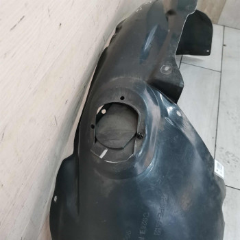 Защита подкрылок передний правый Volkswagen Passat B5 GP