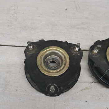 Чашка опорная передняя амортизатора Ford Mondeo 3 Чашка опорная передняя амортизатора Ford Mondeo 3