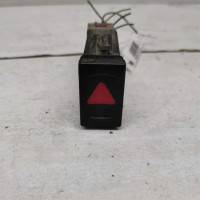 Кнопка аварийной сигнализации Volkswagen Sharan