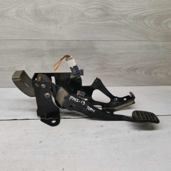 Педальный узел педаль Renault Megane II