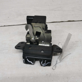 Замок крышки багажника Kia Ceed I