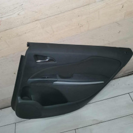 Обшивка двери задняя правая Opel Zafira C