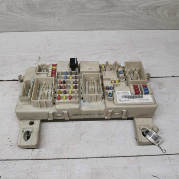 Блок предохранителей Ford Focus 2 Блок предохранителей Ford Focus 2