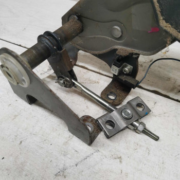 Рычаг стояночного тормоза Hyundai Elantra HD