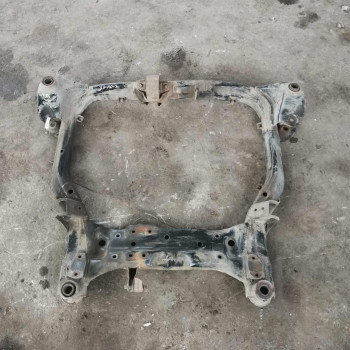 Балка передняя подрамник Hyundai Elantra HD, Kia Ceed I