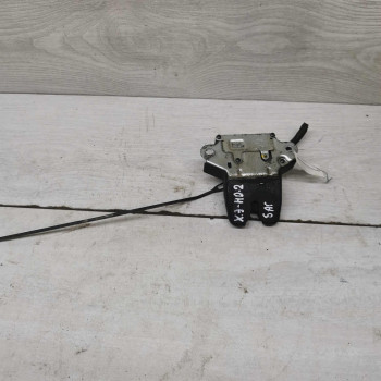 Замок крышки багажника Hyundai Elantra HD