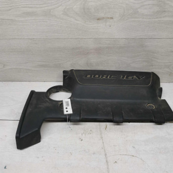 Декоративная крышка двигателя накладка Kia Ceed I