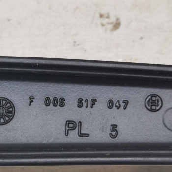 Поводок стеклоочистителя правый Kia Ceed I