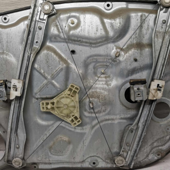 Стеклоподъёмник электрический передний левый Kia Ceed I Стеклоподъёмник электрический передний левый Kia Ceed I