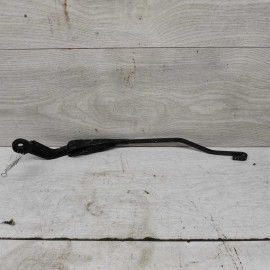 Поводок стеклоочистителя заднего Kia Carnival I рестайлинг