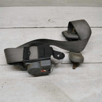 Ремень безопасности левый Kia Carnival I второго ряда рестайлинг