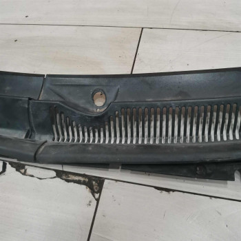 Декоративная накладка жабо дождевик водоотводящий щиток Ford Mondeo 3 Декоративная накладка жабо дождевик водоотводящий щиток Ford Mondeo 3