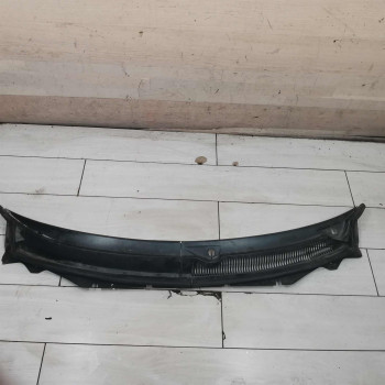 Декоративная накладка жабо дождевик водоотводящий щиток Ford Mondeo 3