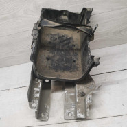 Подставка под АКБ Ford Mondeo 3 Подставка под АКБ Ford Mondeo 3