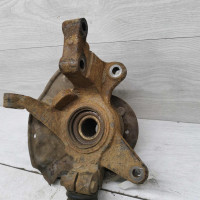 Кулак передний поворотный левый Kia Spectra II, Kia Shuma II