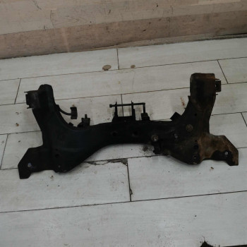 Балка передняя подрамник Kia Spectra II, Kia Shuma II