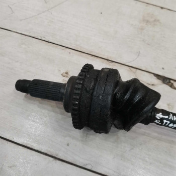 Полуось правая привод вал шрус Kia Spectra II, Kia Shuma II, дефект Полуось правая привод вал шрус Kia Spectra II, Kia Shuma II, дефект