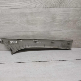 Обшивка стойки салона накладка Renault Fluence I левая рестайлинг, дефект  на фото 2012гв седан 1.6i Renault fluence I рестайлинг