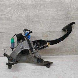 Педаль сцепления Renault Fluence I рестайлинг