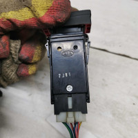 Кнопка аварийной сигнализации Kia Spectra II, Kia Shuma II