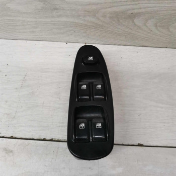 Блок управления стеклоподъёмниками Kia Spectra II