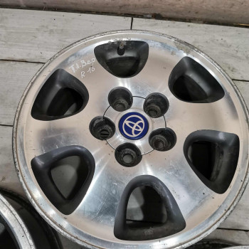 Диск литой Toyota Avensis Verso I r16 дорестайлинг