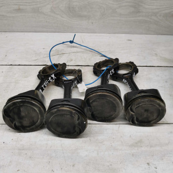 Поршень и шатун Hyundai Elantra HD Поршень и шатун Hyundai Elantra HD