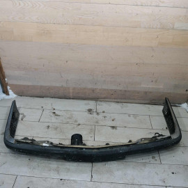 Бампер передний Audi 100 c3