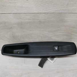 Кнопка стеклоподъёмника передняя правая Renault fluence 