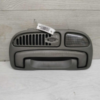 Ручка потолка, плафон салона, дефлектор обдува Kia Carnival I рестайлинг