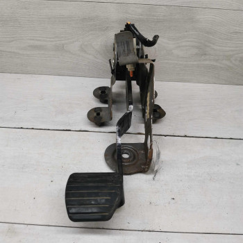 Педаль тормоза Renault Fluence I